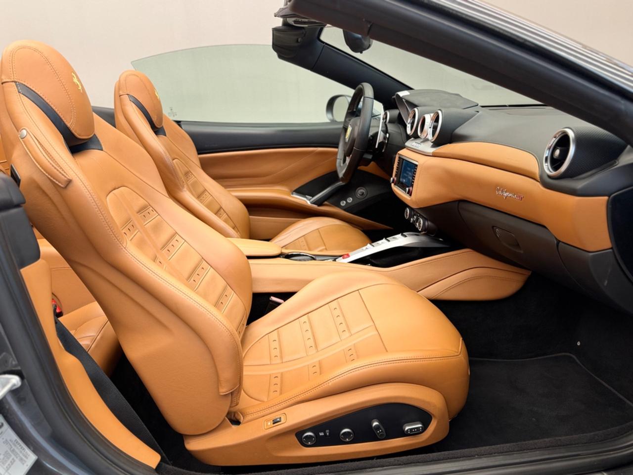 Ferrari California TURBO 3.9 V8 560 CV FULL OPTIONALS
