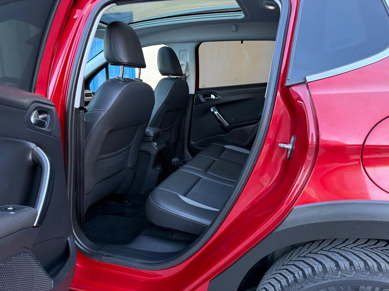 Peugeot 2008 BlueHDi 100 Allure