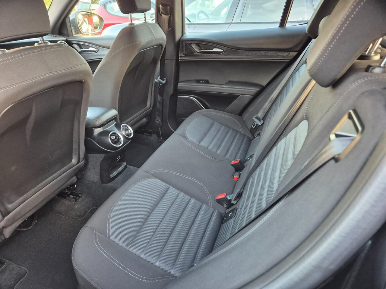 Alfa Romeo Stelvio 2.2 Turbodiesel 190 CV AT8 Q4 Business