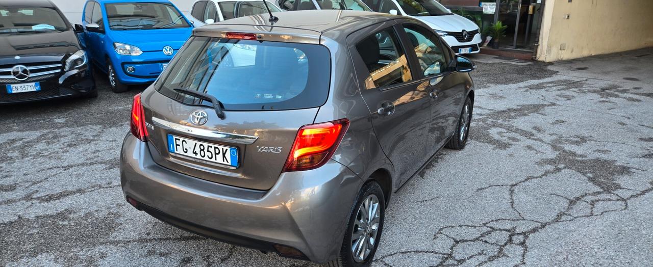 Toyota Yaris 1.0 5 porte Lounge