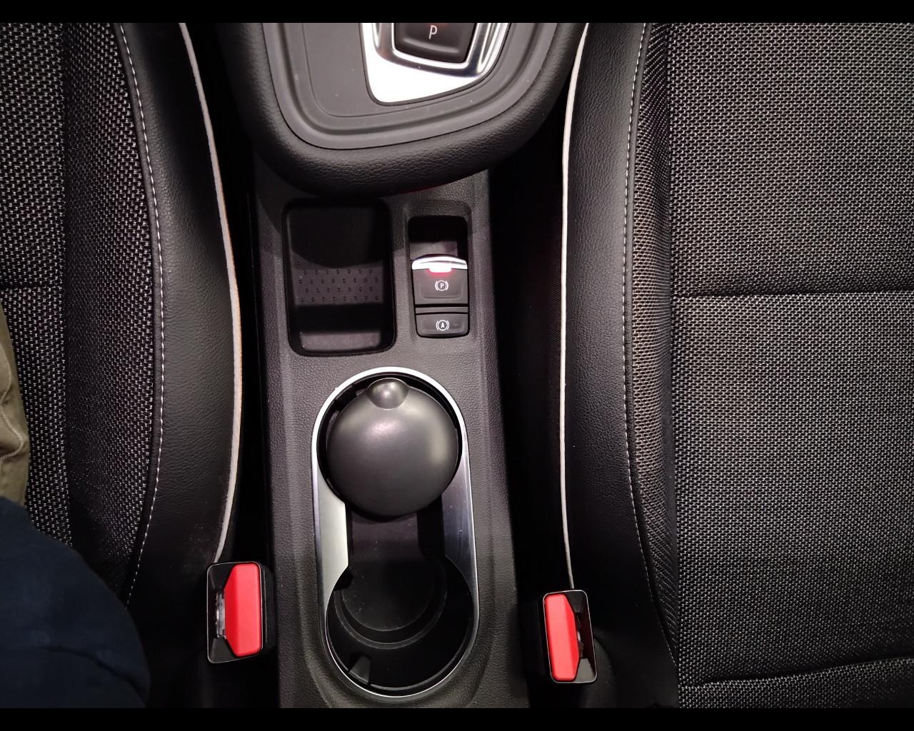 RENAULT Captur II 2019 - Captur 1.6 E-Tech phev Intens 160cv auto