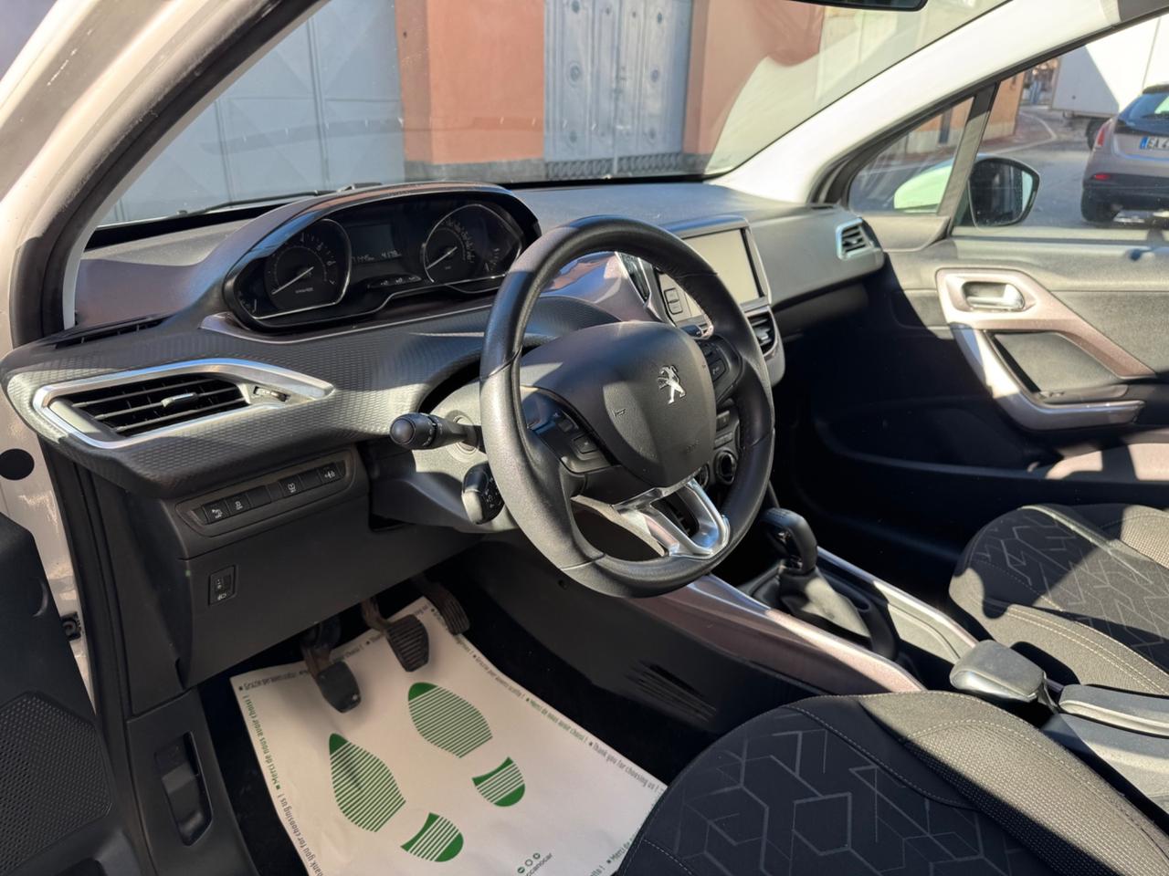 Peugeot 2008 PureTech 82 Allure