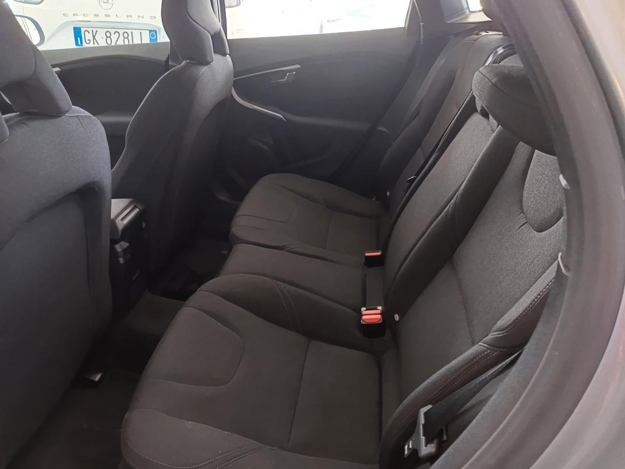 Volvo V40 D2 R-design automatica