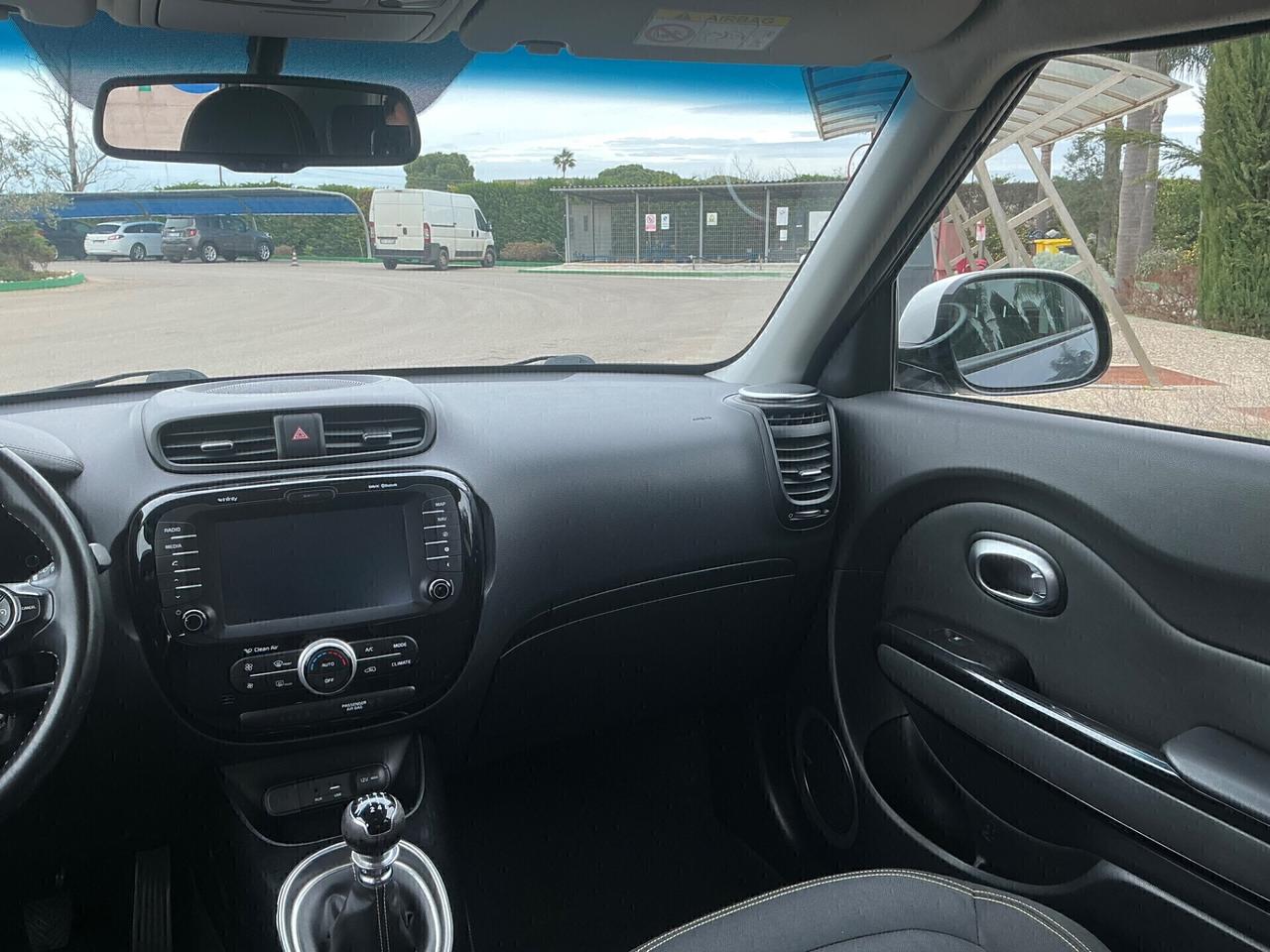 KIA SOUL 1.6 CRDI 136 Cv STRAFULL BI-COLOR 10/2016