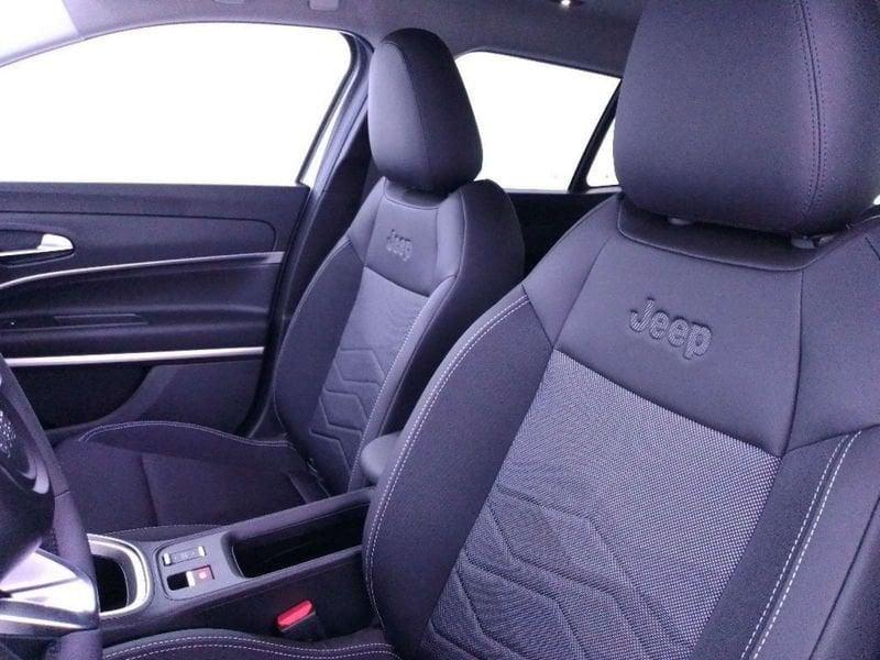 Jeep Avenger 1.2 turbo e-hybrid mhev Summit fwd 110cv edct6