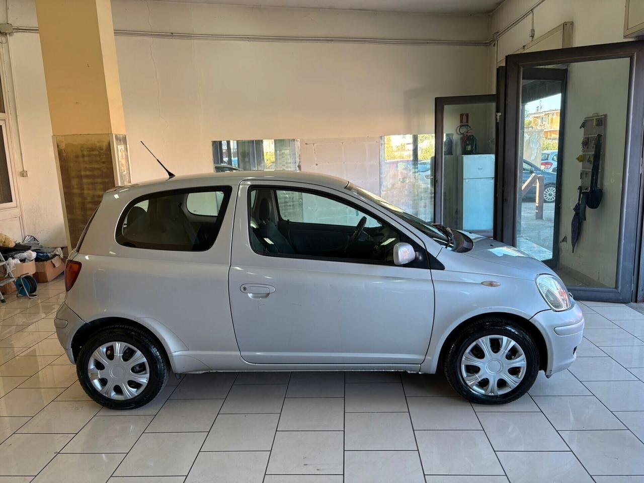 Toyota Yaris 1000 Expo