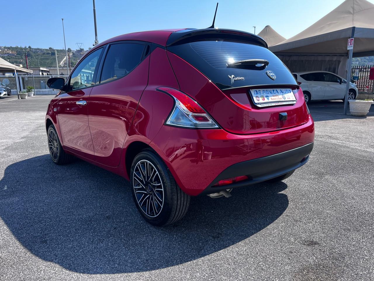 Lancia Ypsilon 1.2 69 CV 5 porte GPL Gold
