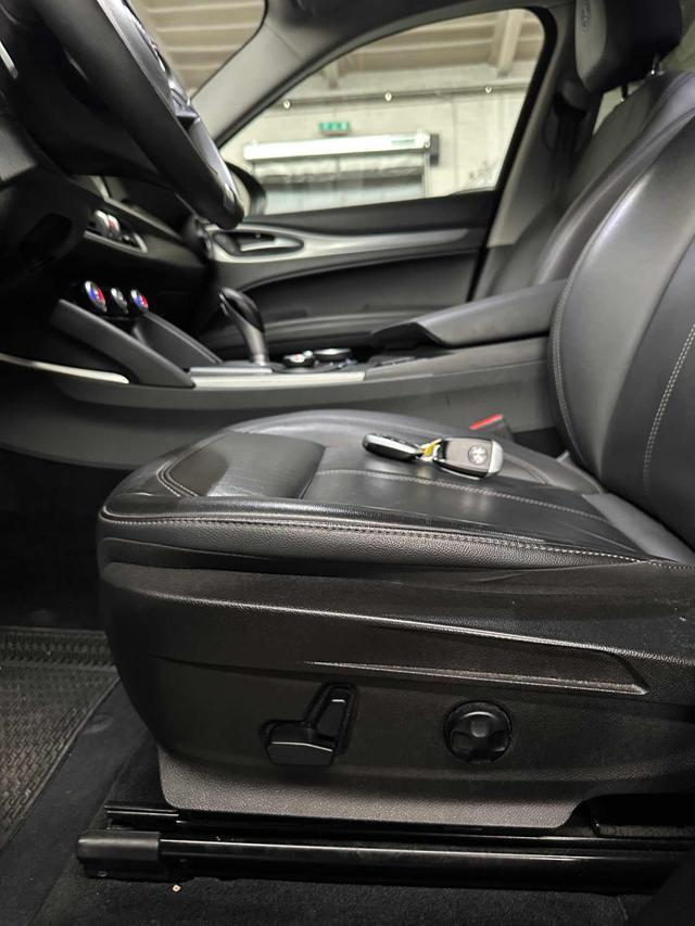 ALFA ROMEO Stelvio 2.0 Turbo 200 CV AT8 Q4 Super