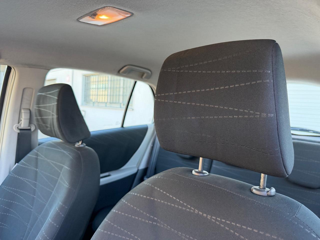 Toyota Yaris 1.3benz 2008 156.000km per neopatentati