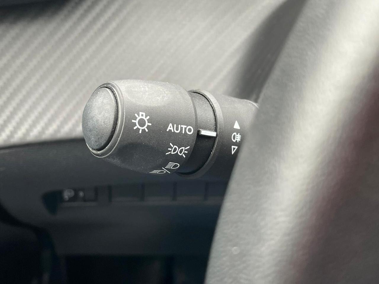 Peugeot 208 PureTech 100 Stop&Start 5 porte Active Pack Navi 2024