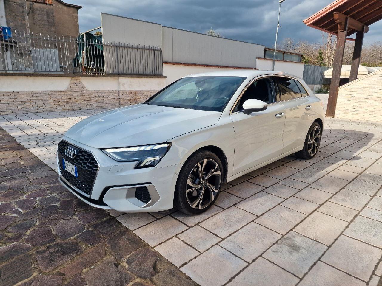 Audi A3 SPB 30 g-tron S tronic Business Advanced