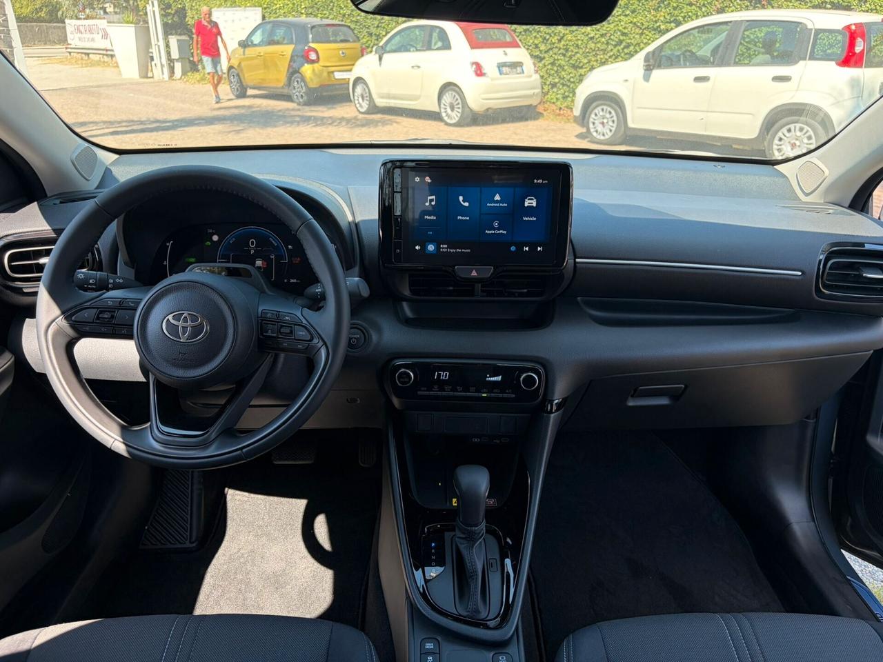 Toyota Yaris 1.5 Hybrid 5 porte ICON KM 0 PRONTA CONSEGNA
