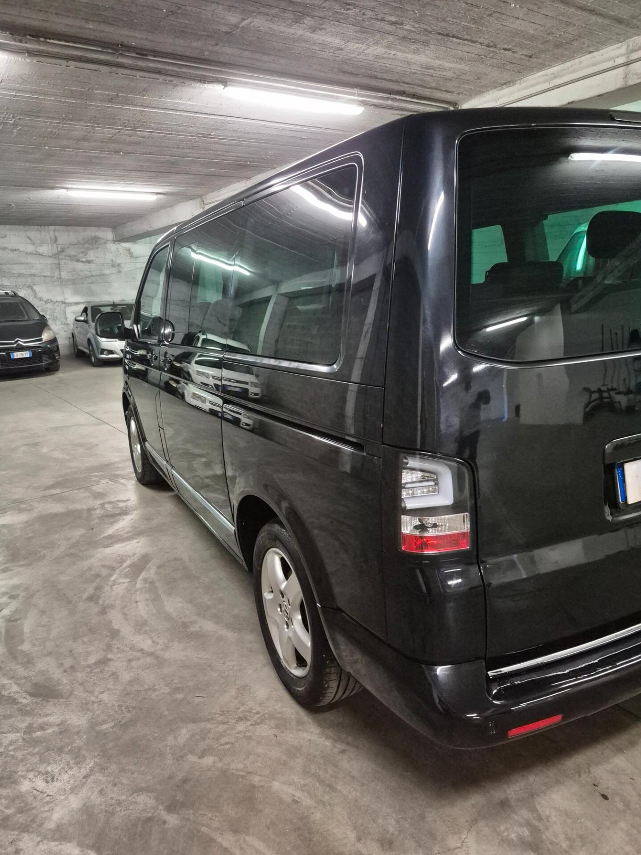 Volkswagen T 5 Multivam