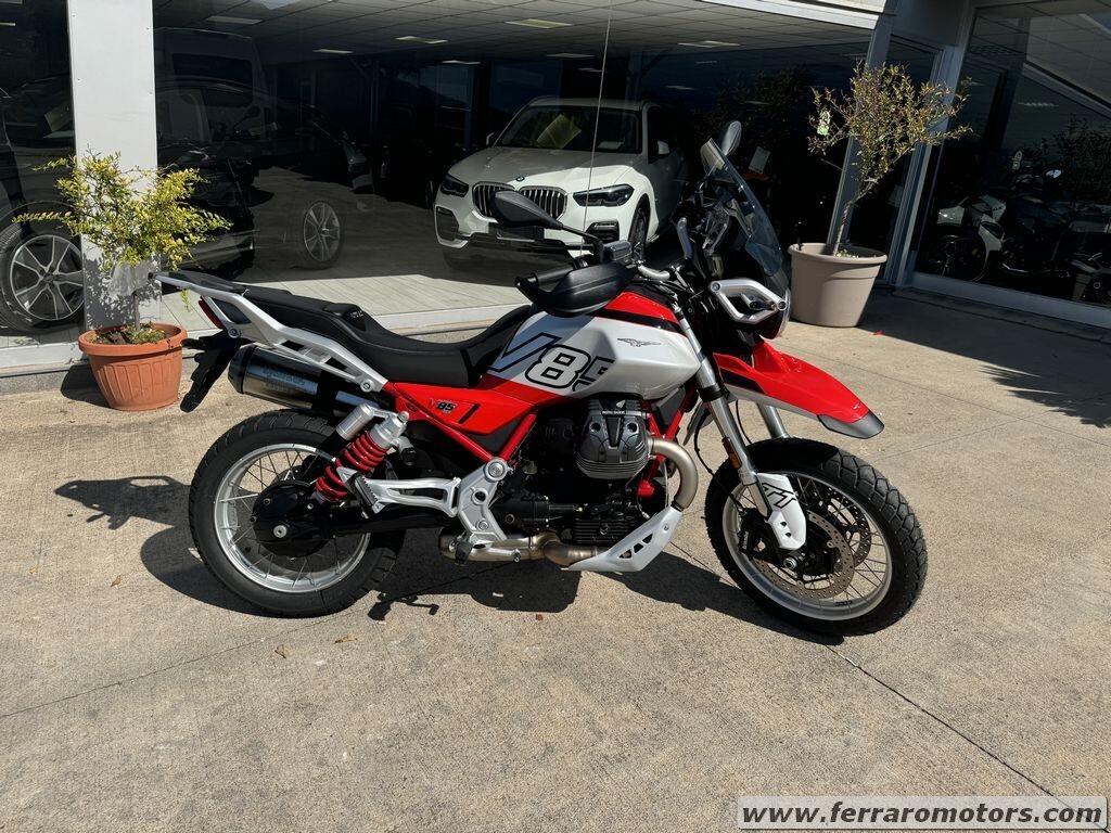 Moto Guzzi v85 nuovo pronta consegna