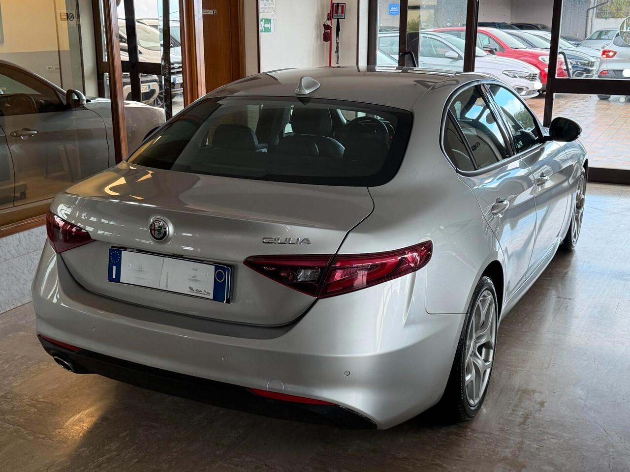Alfa Romeo Giulia 2.2 TURBODIESEL 160 cv. AT8 EXECUTIVE (Nav)