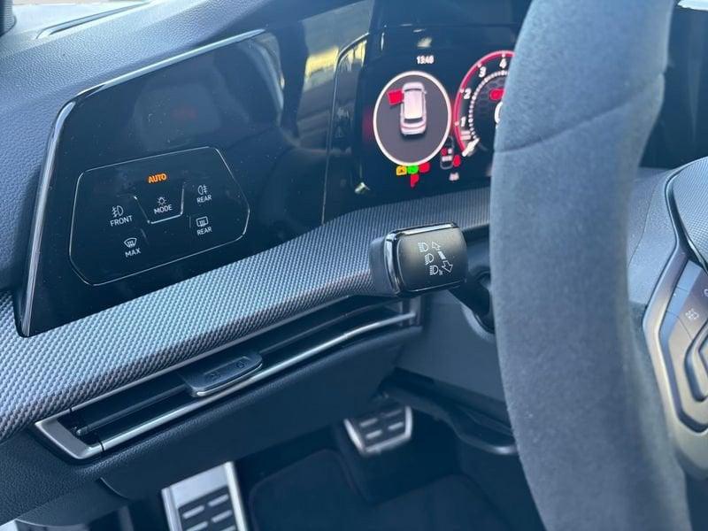 Volkswagen Golf 2.0 TSI GTI DSG Black Style Led Plus Camera 18" ACC