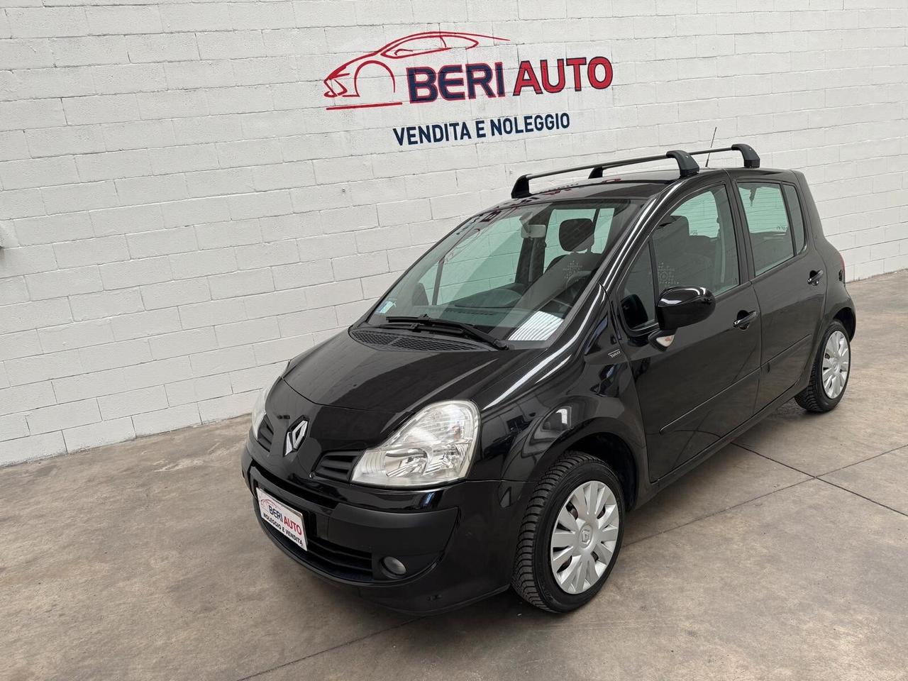 Renault Modus adatta neopatentati