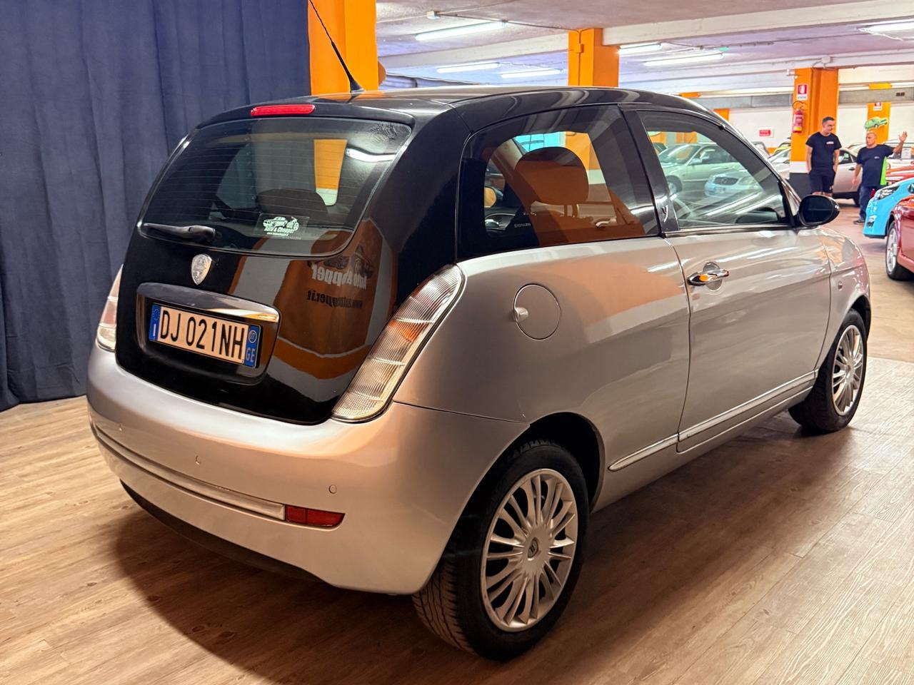BELLISSIMA LANCIA YPSILON CON SOLI 56.412 KM