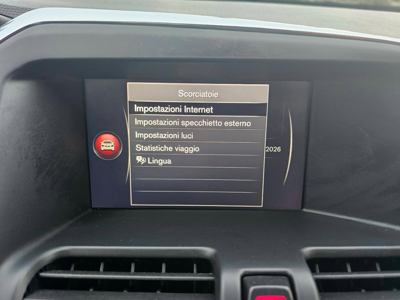 VOLVO XC60 2.0D 150CV BUSINESS AUTOCARRO N1 5 POSTI