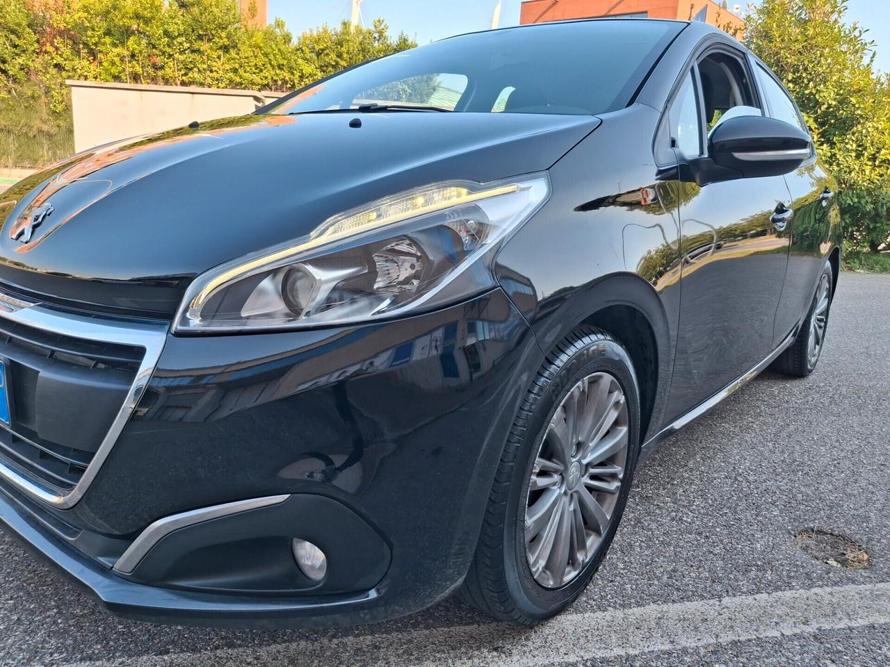 Peugeot 208 PureTech 82cv.-EURO 6-NEOPATENTATI-