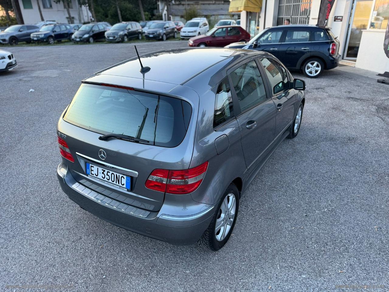 MERCEDES-BENZ B 180 BlueEFFICIENCY Executive