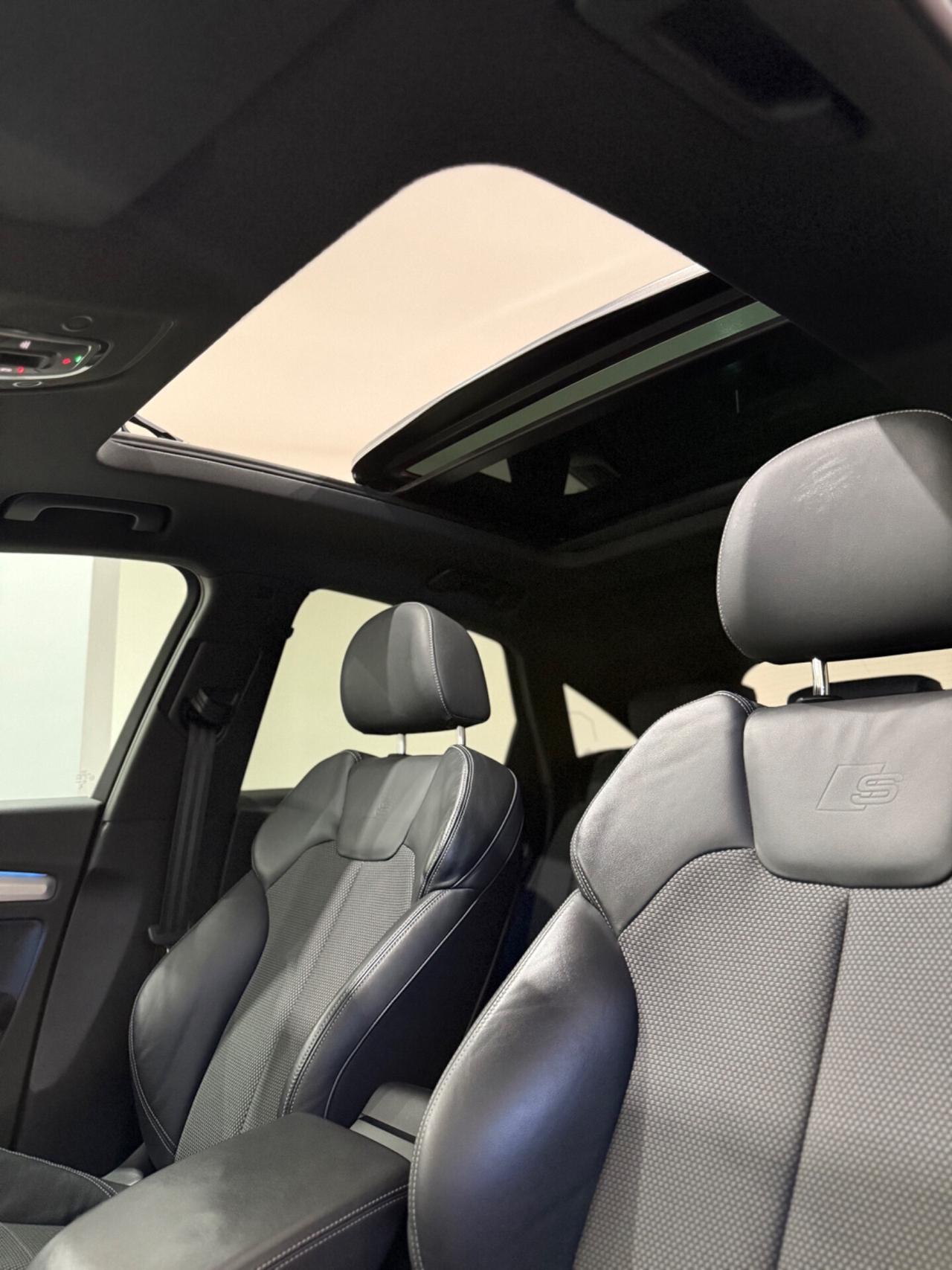 Audi Q5 40 TDI 204 CV quattro S tronic Identity Black