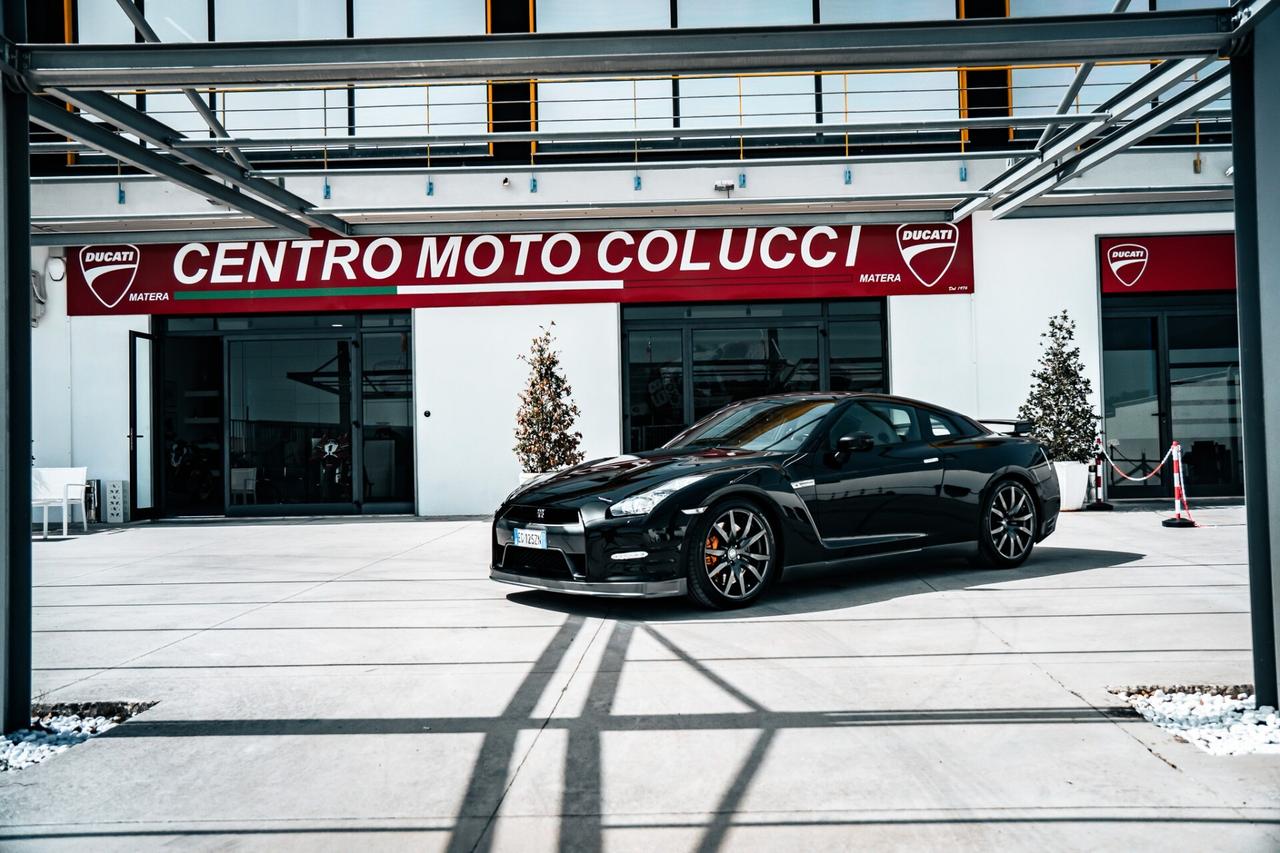 Nissan GT-R 3.8 V6 Black Edition