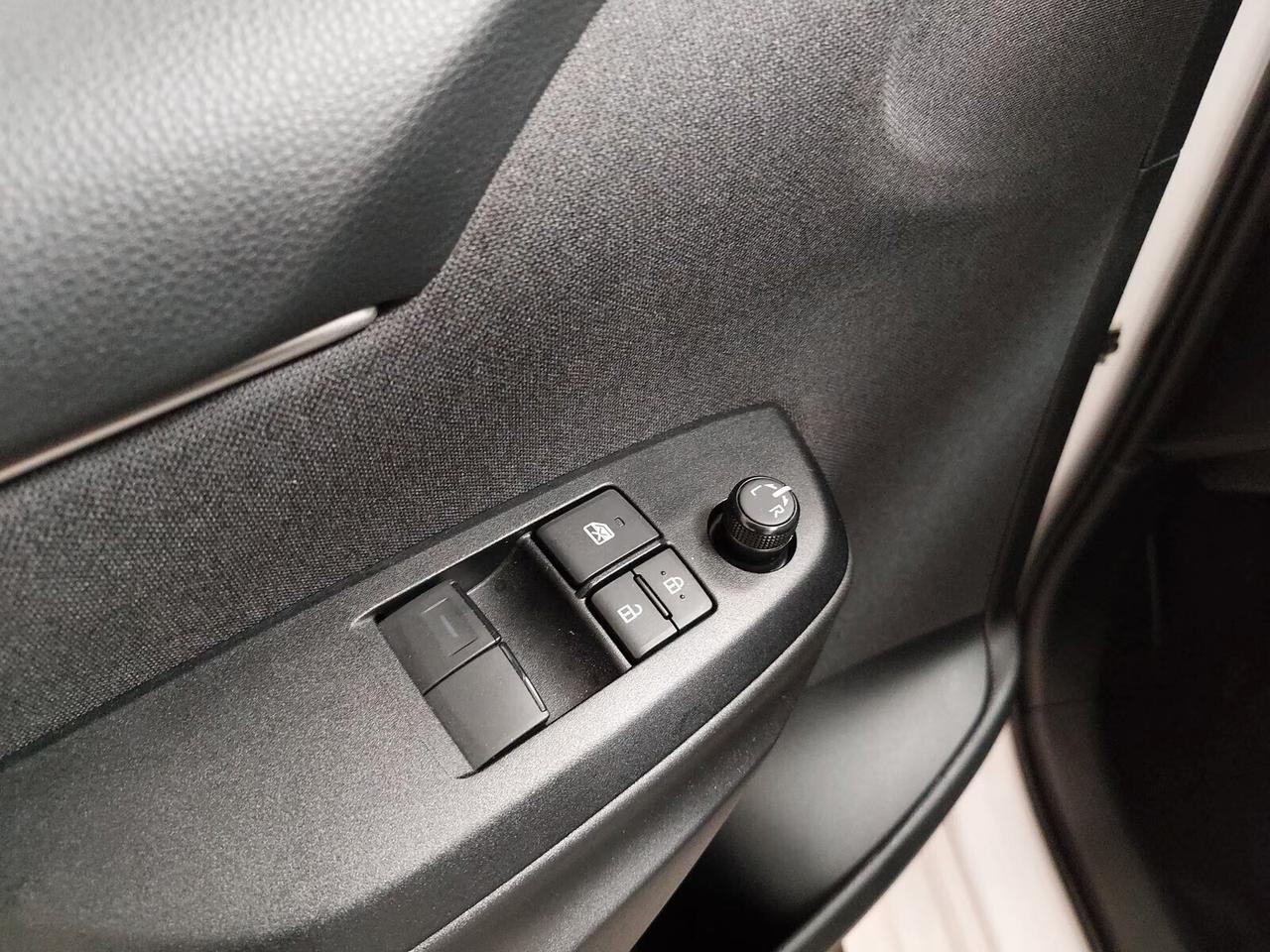 Toyota Yaris 1.0 Comfort Telecamera ACC
