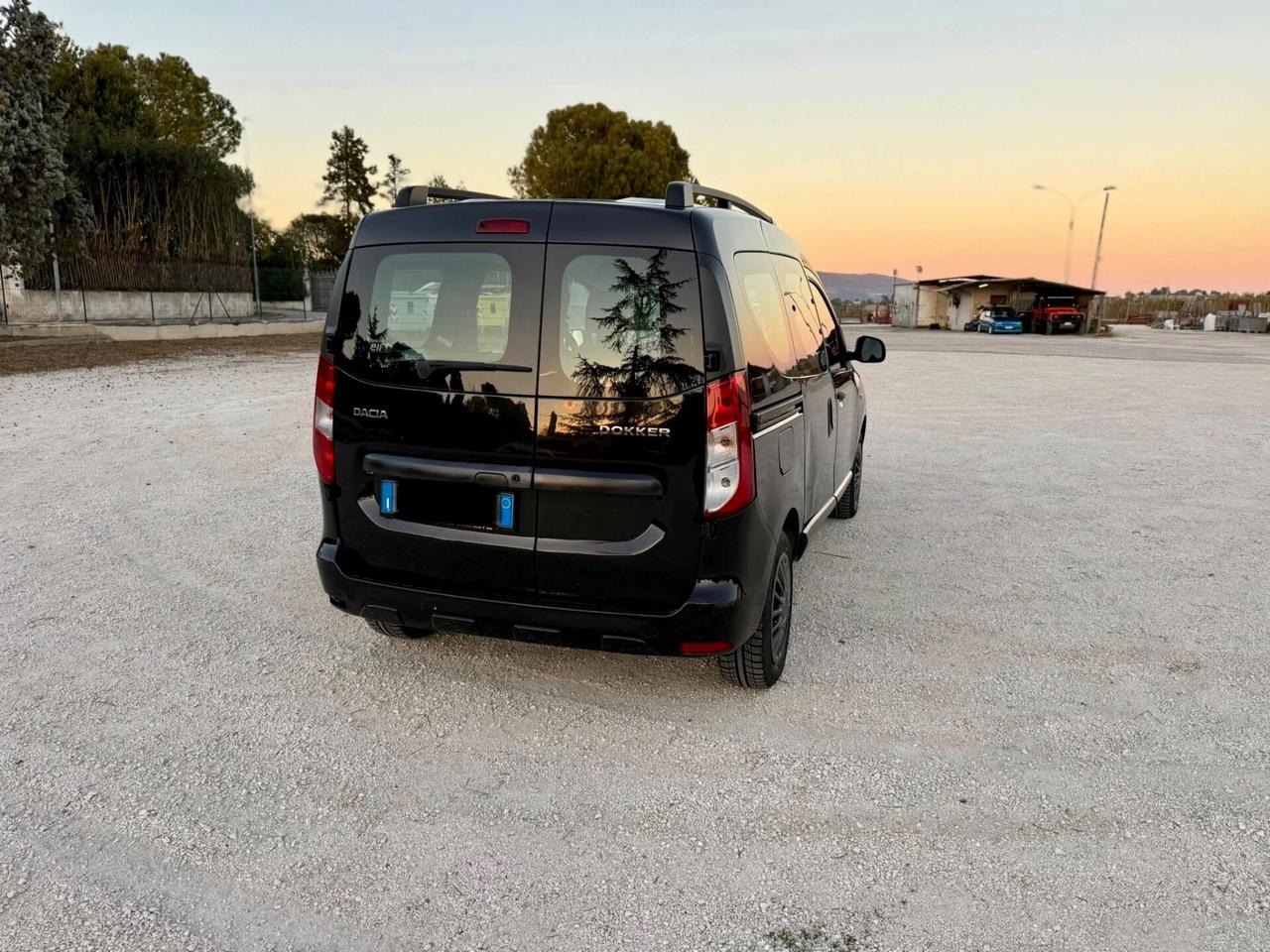 Dacia Dokker con posti 1.6 GPL neopatentati UNIPROPR