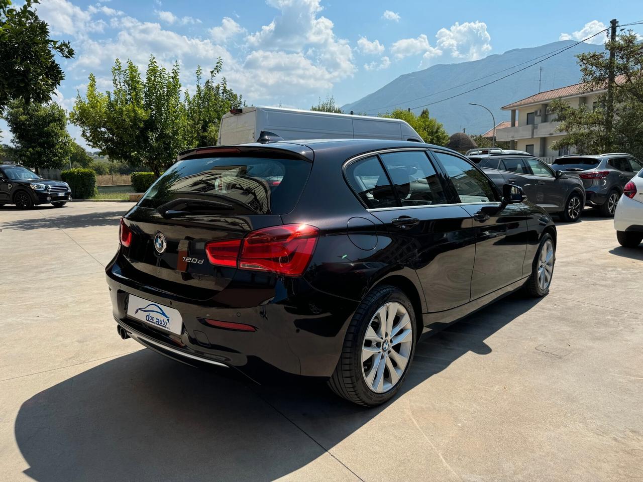 Bmw 120d 5p. Urban