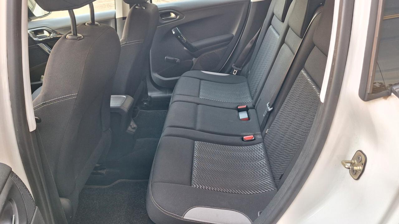 Peugeot 2008 1.2 VTi 82CV Active GPL