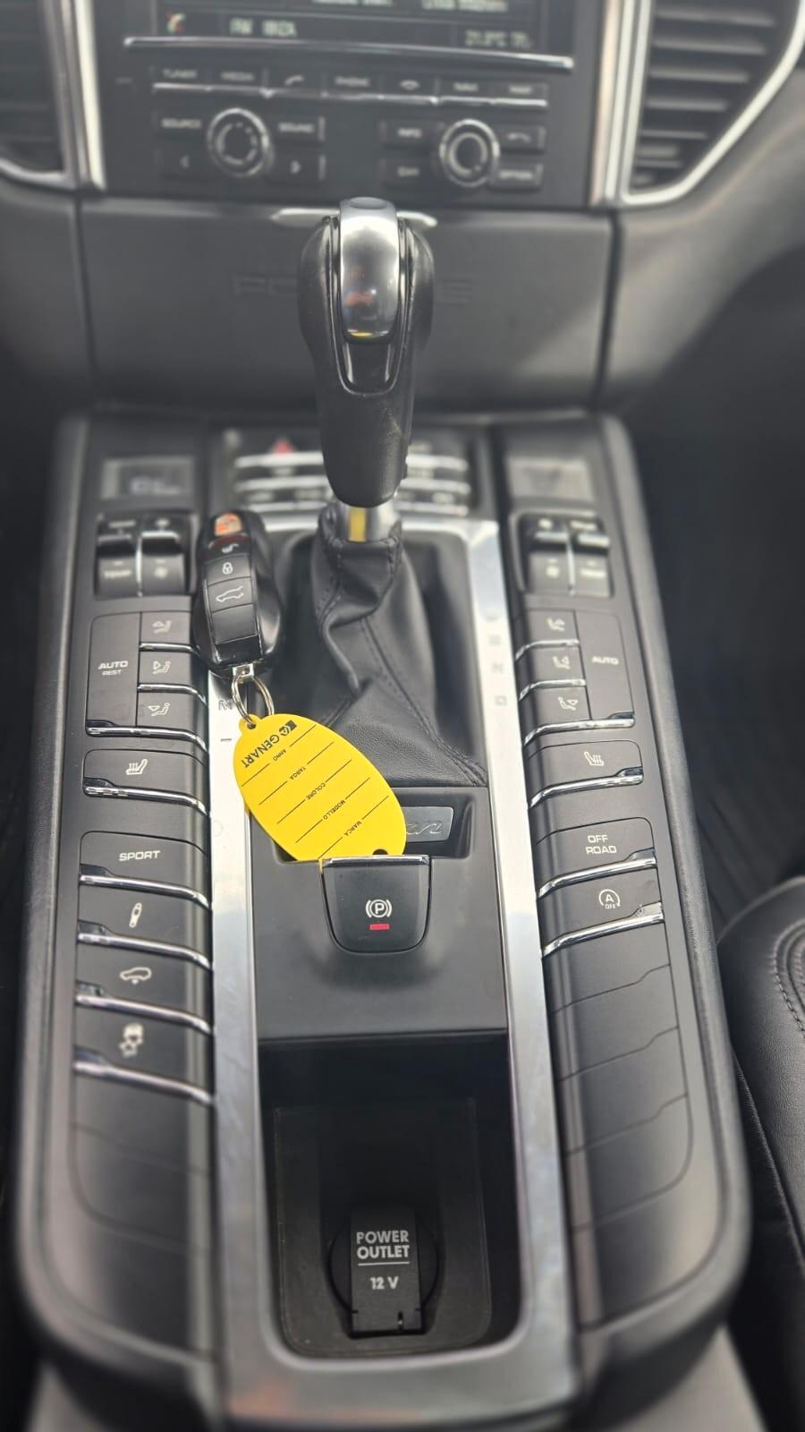 Porsche Macan 3.0d S 250cv pdk Uff Italy Pelle Tetto Navi lega