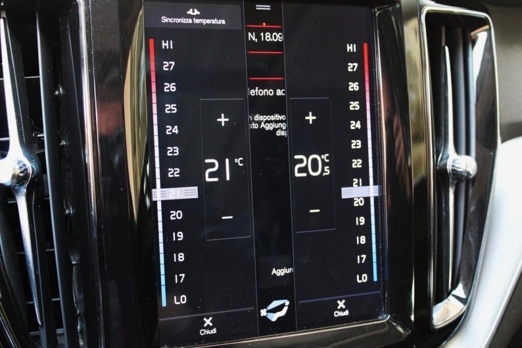 VOLVO XC60 D4 Aut. 190CV *TETTO APRIBILE *CAMERA