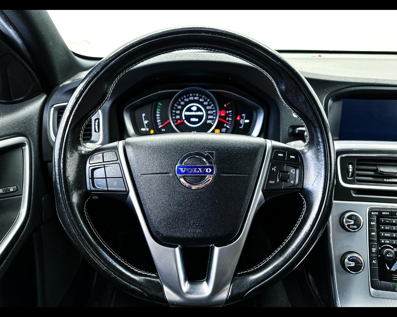 VOLVO S60 (2010-2018) - S60 D2 Kinetic