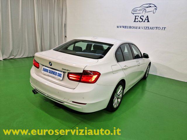 BMW 328 i Luxury
