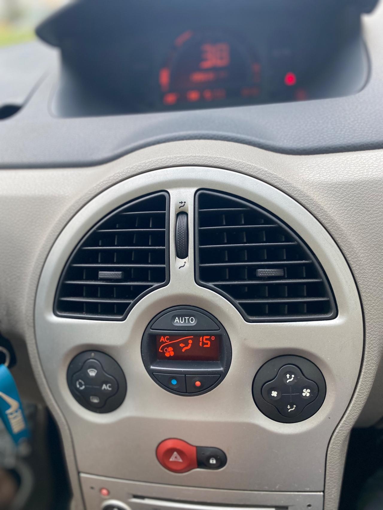 Renault Modus 1.5 dCi 82CV GANCIO TRAINO