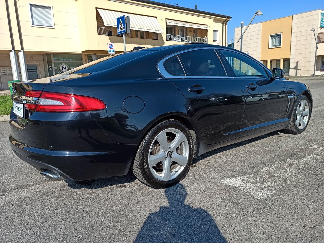Jaguar XF 3.0 DS V6 Luxury