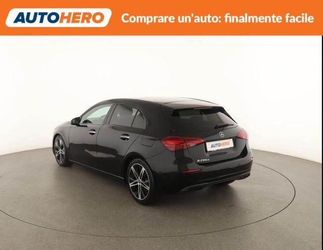 MERCEDES-BENZ A 200 d Automatic Advanced