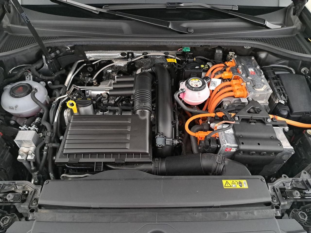 Audi Q3 sportback 45 1.4 tfsi e s line edition s-tronic