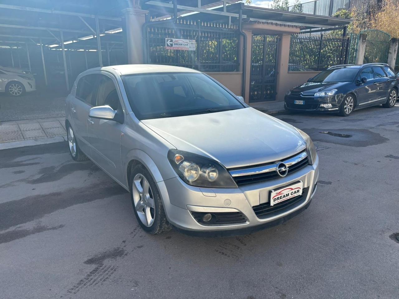 Opel Astra 1.9 16V CDTI 150CV 5 porte Cosmo