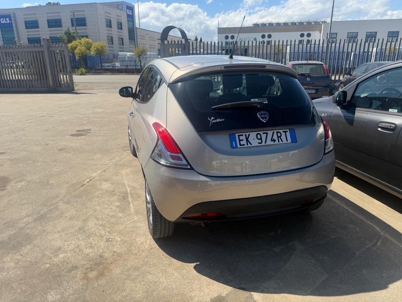 Lancia Ypsilon 1.3 MJT 75 CV Platinum