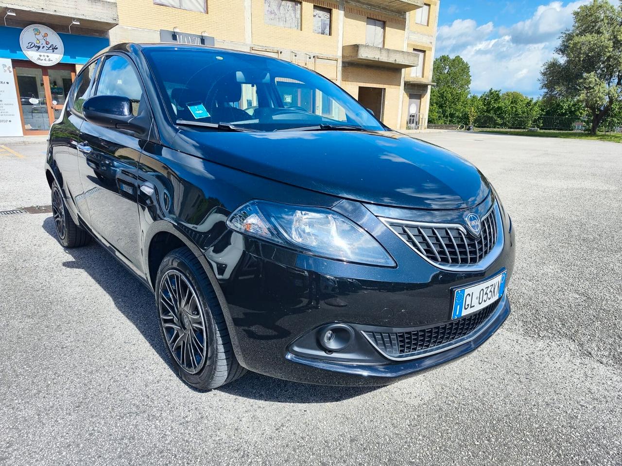 Lancia Ypsilon 1.0 FireFly 5 porte S&S Hybrid Gold