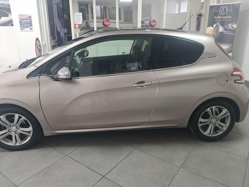 Peugeot 208 208 5p 1.4 hdi 8v ALLURE TETTO
