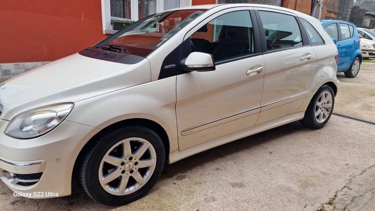 Mercedes-benz B 180 BlueEFFICIENCY Executive