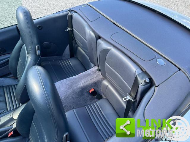 PORSCHE 996 Cabrio con Hard Top