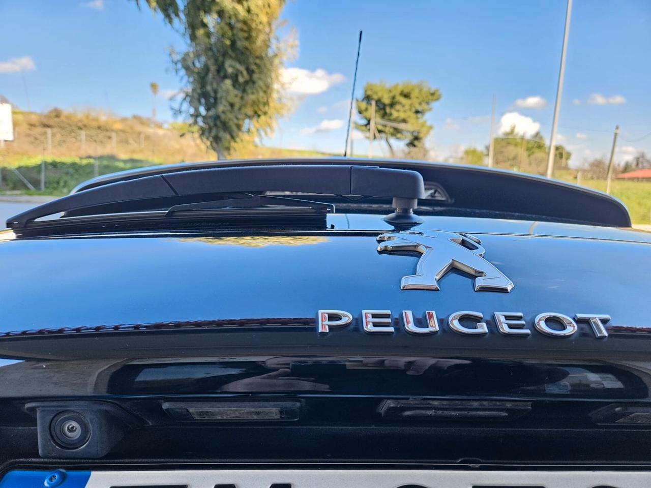 Peugeot 2008 GTline 1.6 bluehdi 120cv