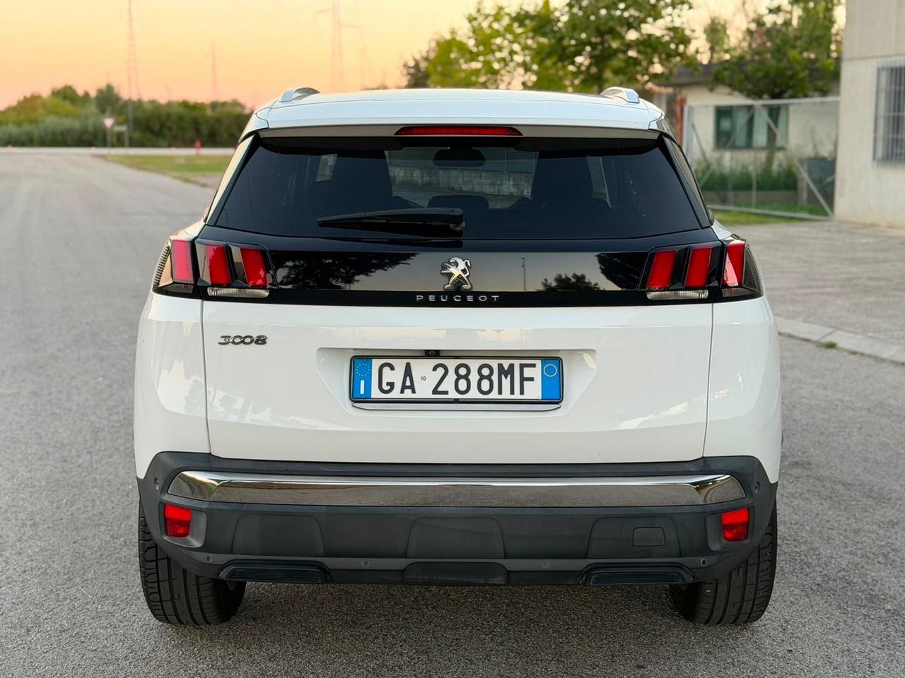 Peugeot 3008 BlueHDi 130 S&S Allure