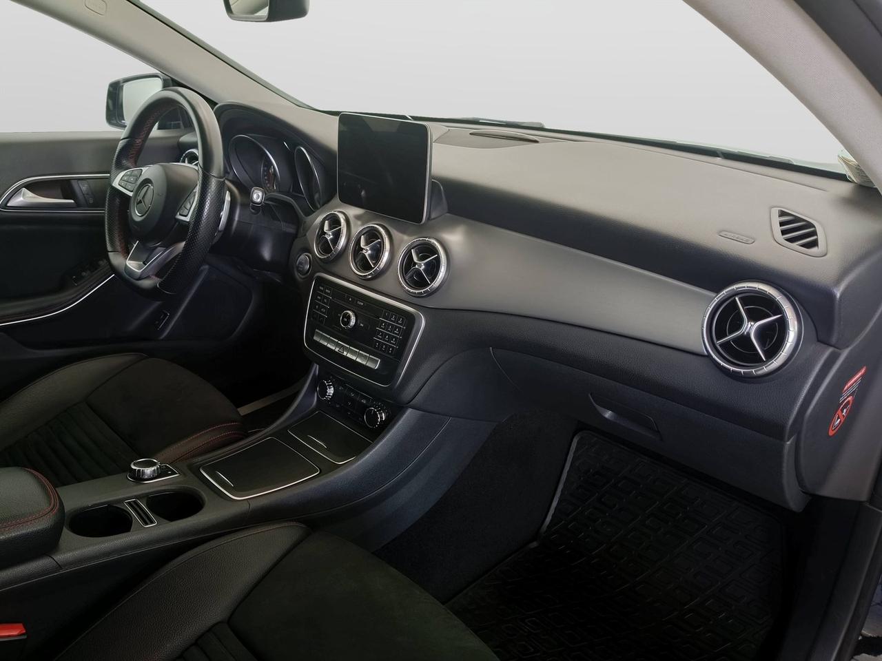 Mercedes-Benz CLA - C117 - CLA 200 d Premium auto FL