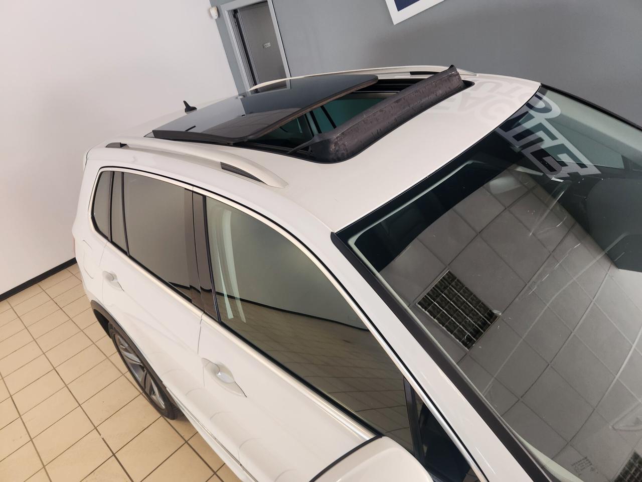 Volkswagen Tiguan 2.0 TDI SCR DSG 4MOTION Advanced BMT