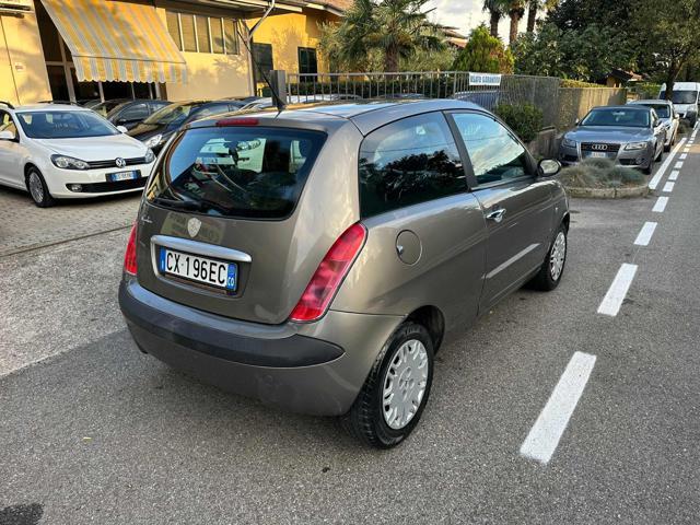 LANCIA Ypsilon 1.2 16V Platino